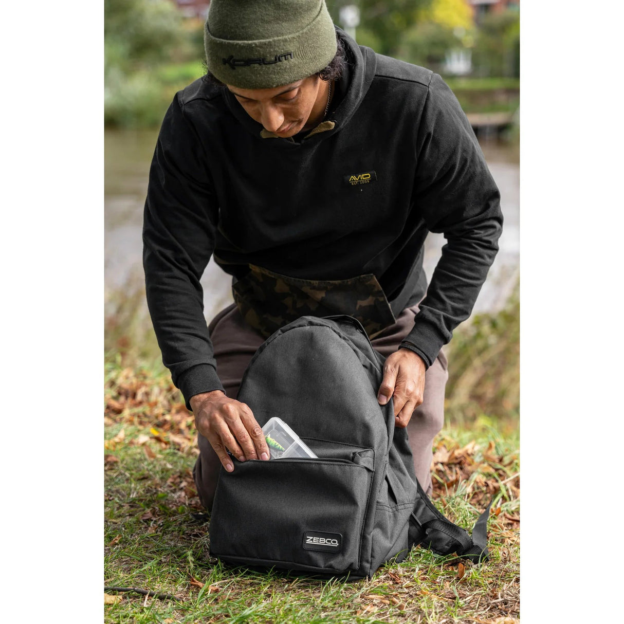 Mochila Zebco Trophy Compact Rucksack 18L - Tienda Bass
