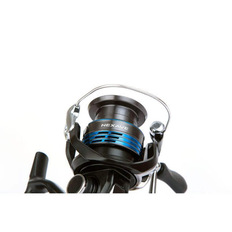 Carrete Shimano Nexave FI 2500 - Tienda Bass